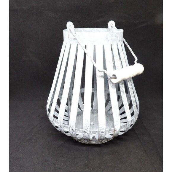 Unbranded Other - Metal Luminare Pyramid Shape Tea Light or Candle 6.5 in. White Washed NEW